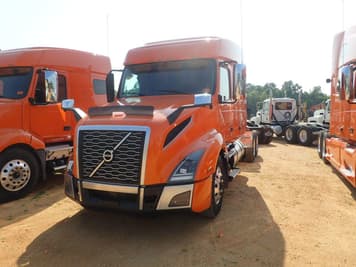 Main image Volvo VNL