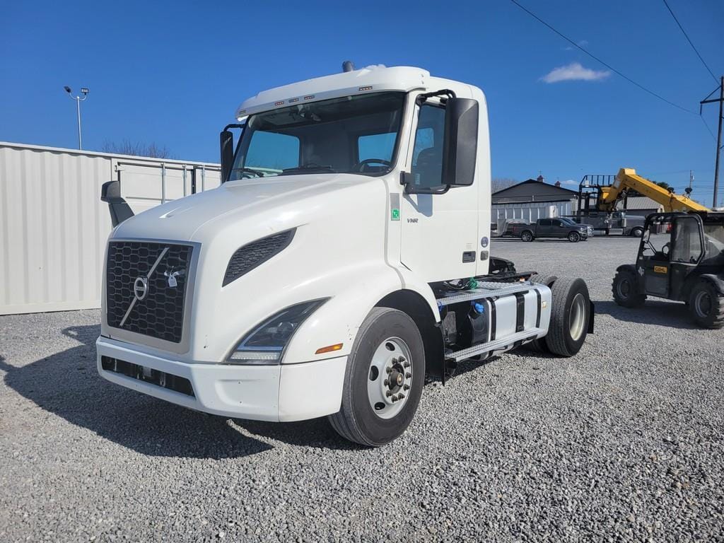 2019 Volvo VNR42T300 Equipment Image0