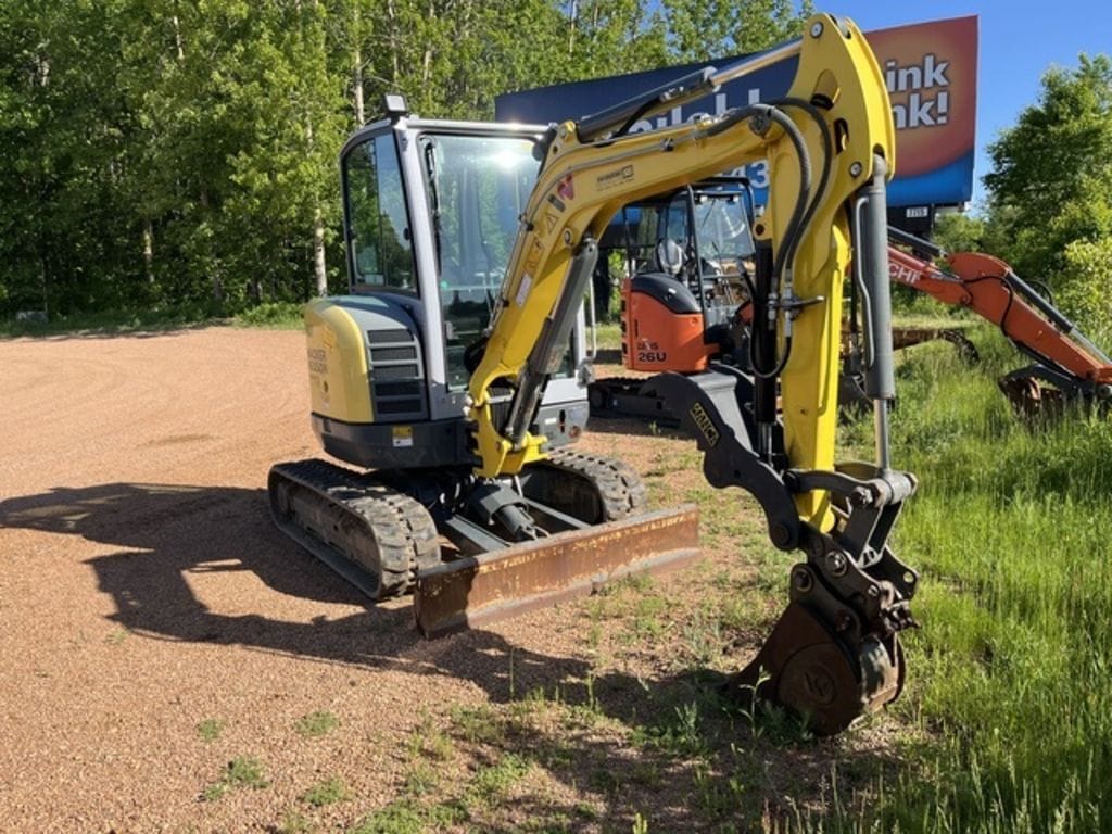 2019 Wacker Neuson EZ26 Equipment Image0