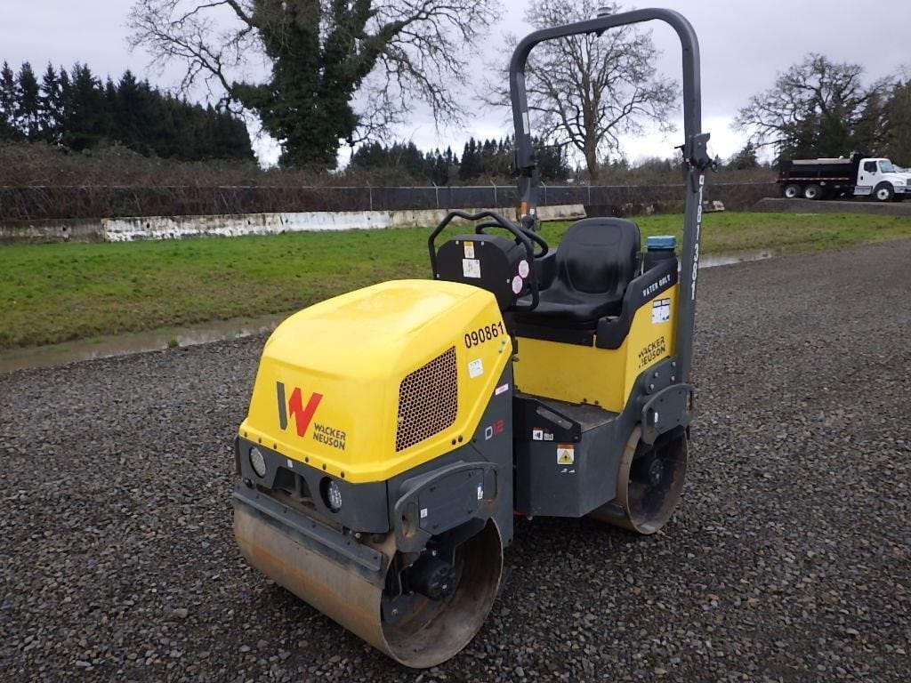 2019 Wacker Neuson RD12A Equipment Image0