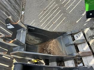 2019 Werk-Brau Compact Excavator Bucket Equipment Image0