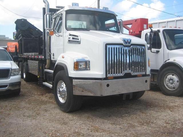Image of Western Star 4700SB equipment image 1