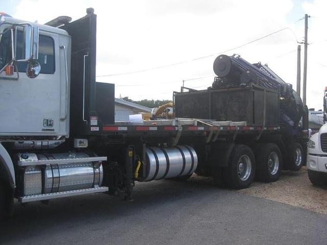 Image of Western Star 4700SB equipment image 2