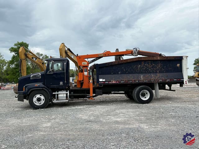 Image of Western Star 4700 equipment image 1