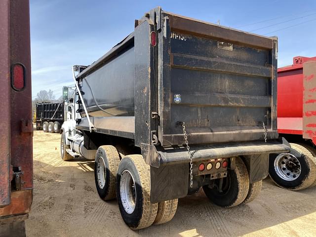 Image of Western Star 4700SF equipment image 1