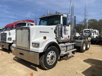 Main image Western Star 4900