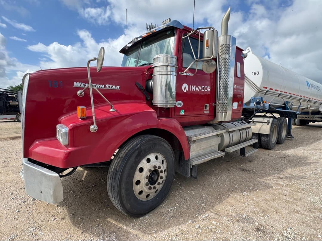 Image of Western Star 4900EX Primary image