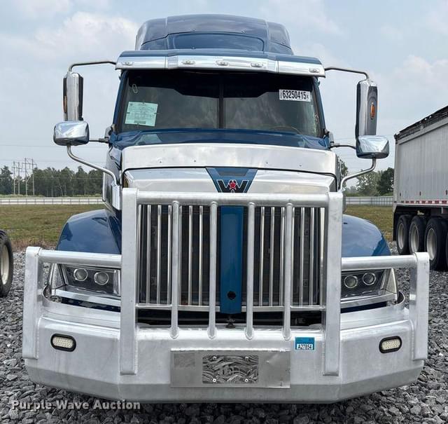 Image of Western Star 5700 equipment image 1