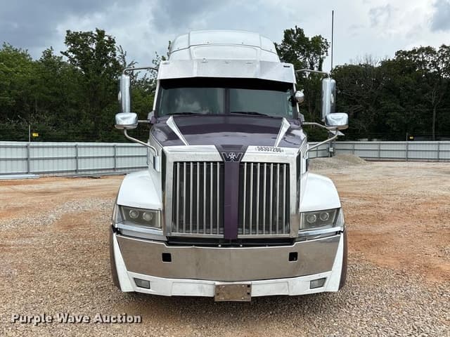 Image of Western Star 5700XE equipment image 1