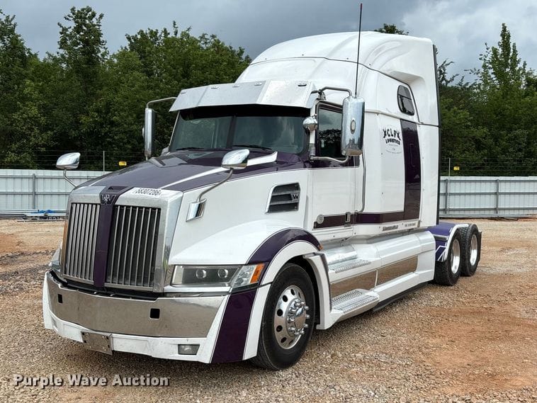 2019 Western Star 5700XE Equipment Image0