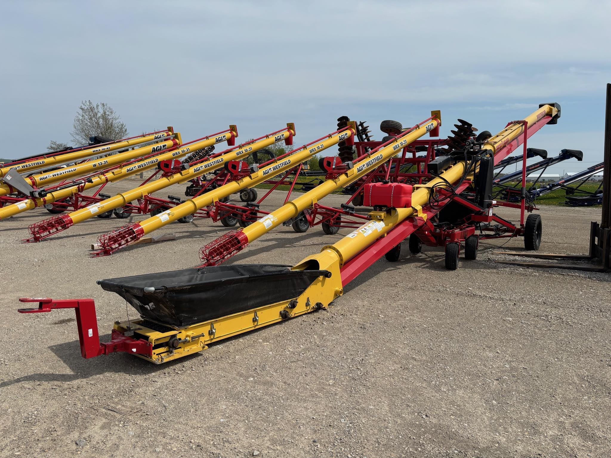 2019 Westfield WCX2 1549 Equipment Image0