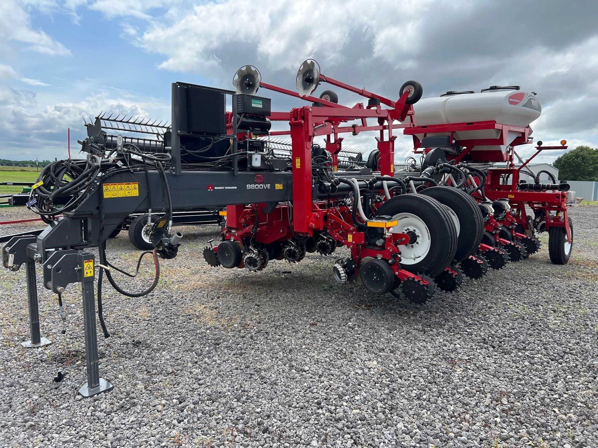 2019 AGCO White 9816VE Equipment Image0