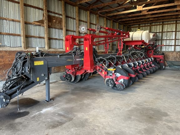 2019 White 9824 Equipment Image0
