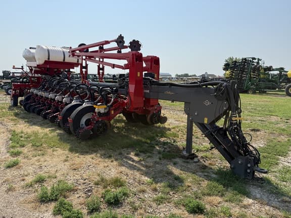 Image of White 9824 equipment image 2
