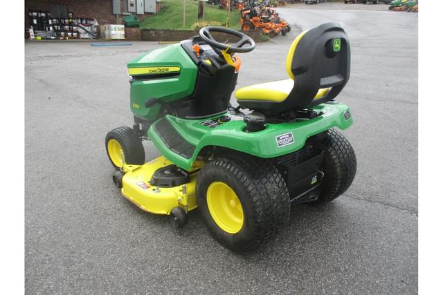 Image of John Deere X380 equipment image 2