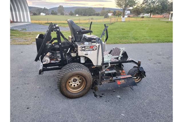 Image of Dixie Chopper XCaliber equipment image 4