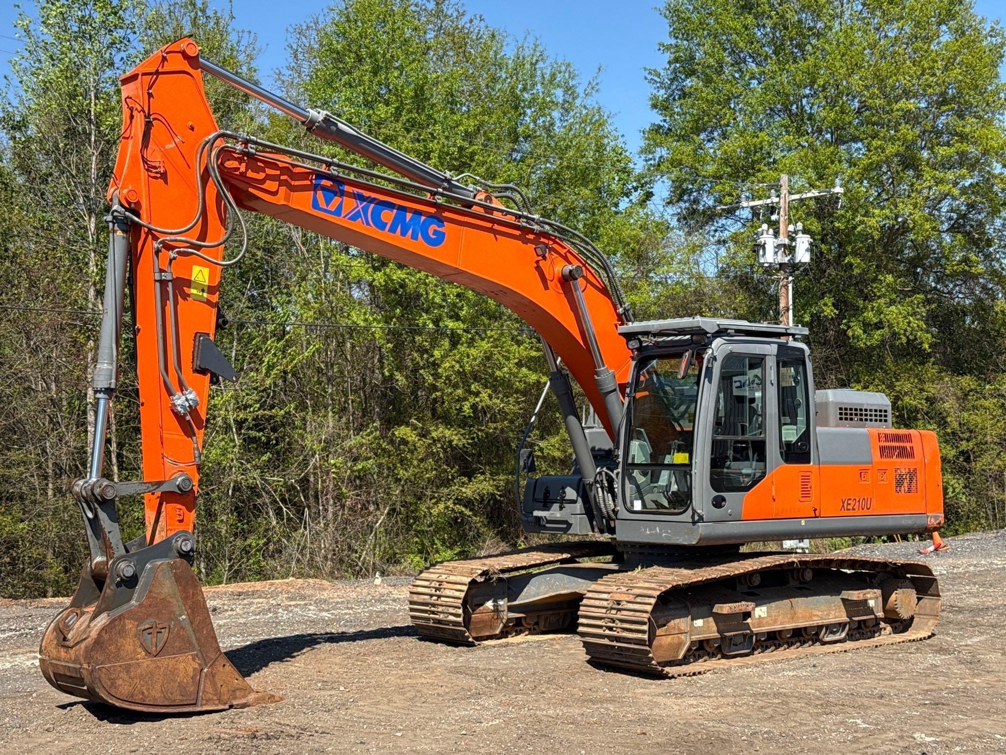 2019 XCMG XE210U Equipment Image0