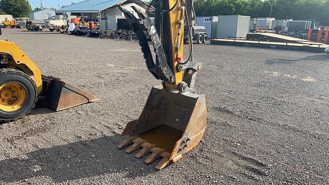 Image of XCMG XE75U equipment image 4