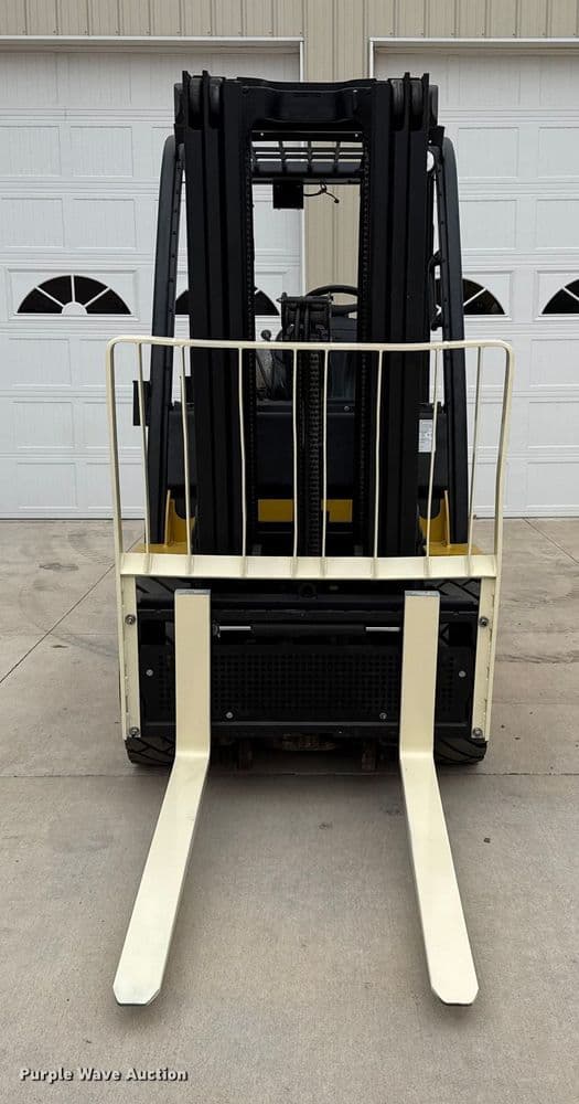 Image of Yale GLP050VXNKAE084 equipment image 1