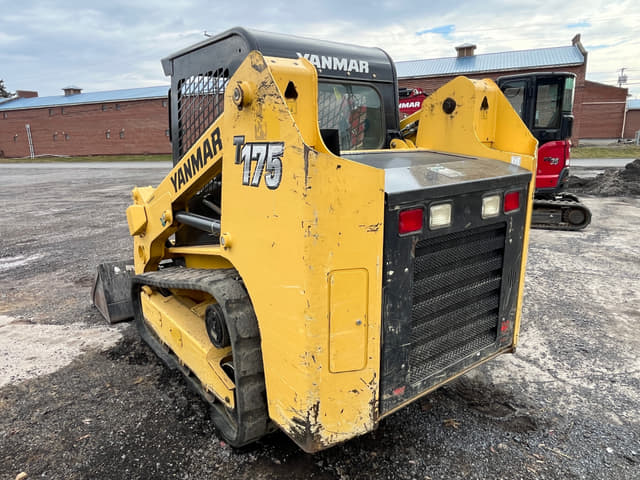 Image of Yanmar T175 equipment image 4