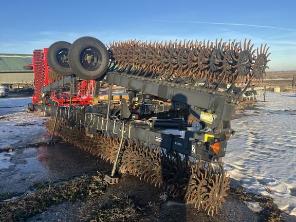 Image of Yetter 3541 equipment image 1