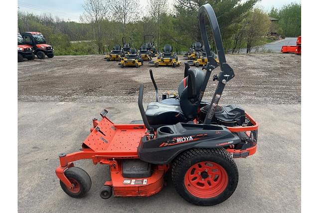 Image of Kubota Z411KW equipment image 1