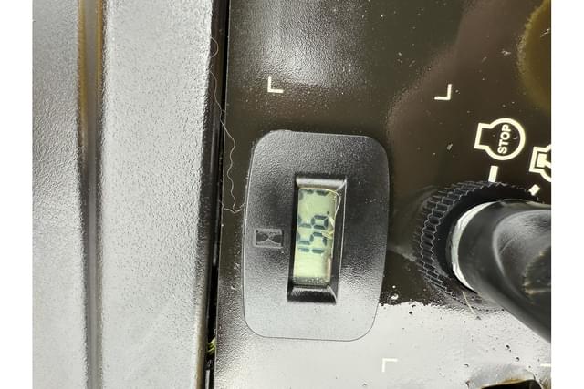Image of John Deere Z525E equipment image 4