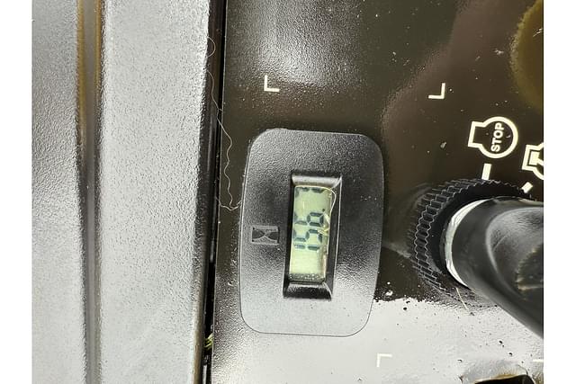 Image of John Deere Z525E equipment image 4