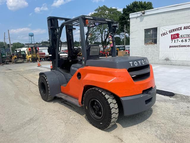 Image of Toyota 8FD60U equipment image 3