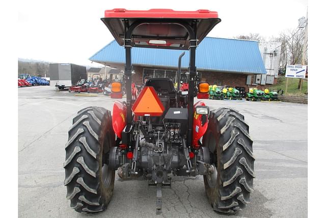 Image of Massey Ferguson 2606H equipment image 4