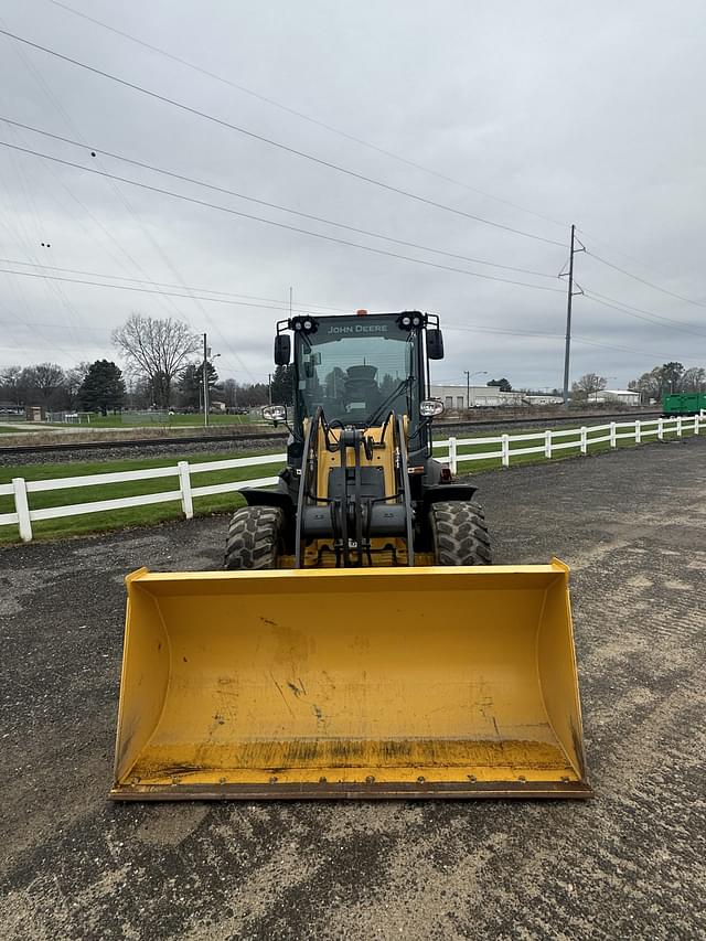 Image of John Deere 324L equipment image 2