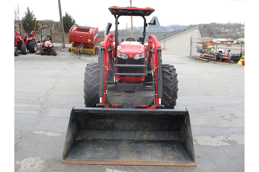 Image of Massey Ferguson 4707 Primary image