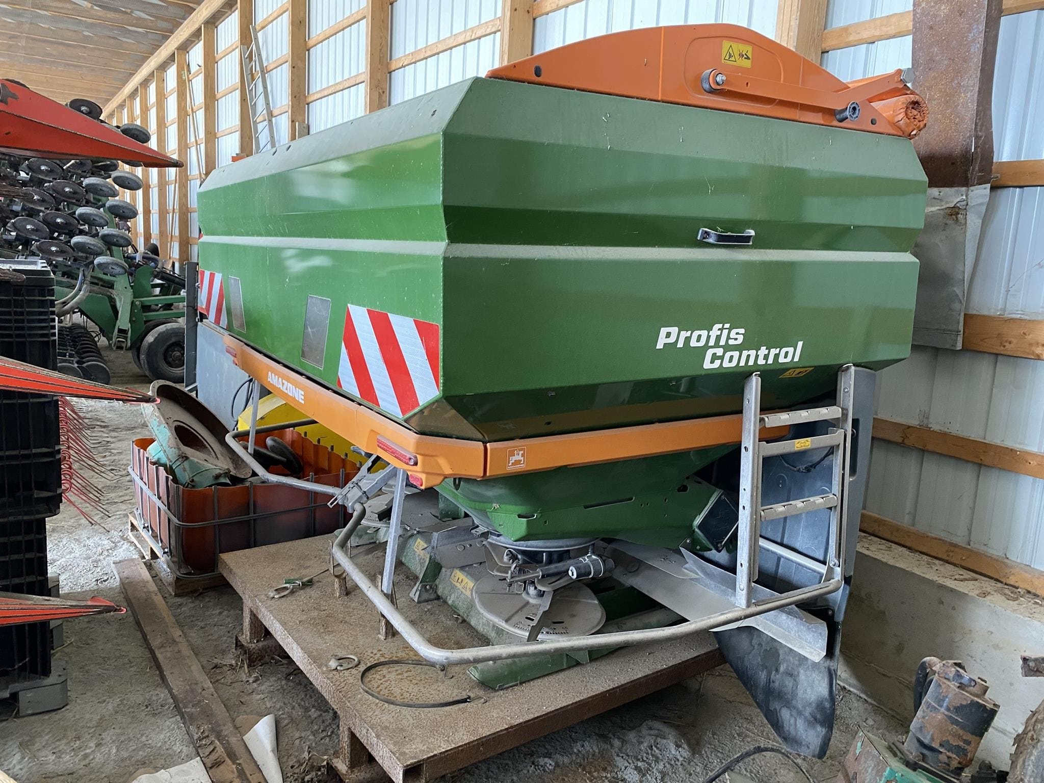 2020 Amazone ZA-V 4200 Profis Control Equipment Image0