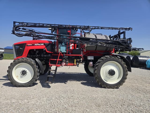 Image of Apache AS1040 equipment image 1