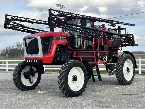 2020 Apache AS1040 Equipment Image0
