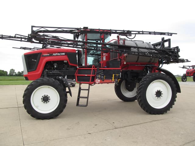 Image of Apache AS1040 equipment image 1