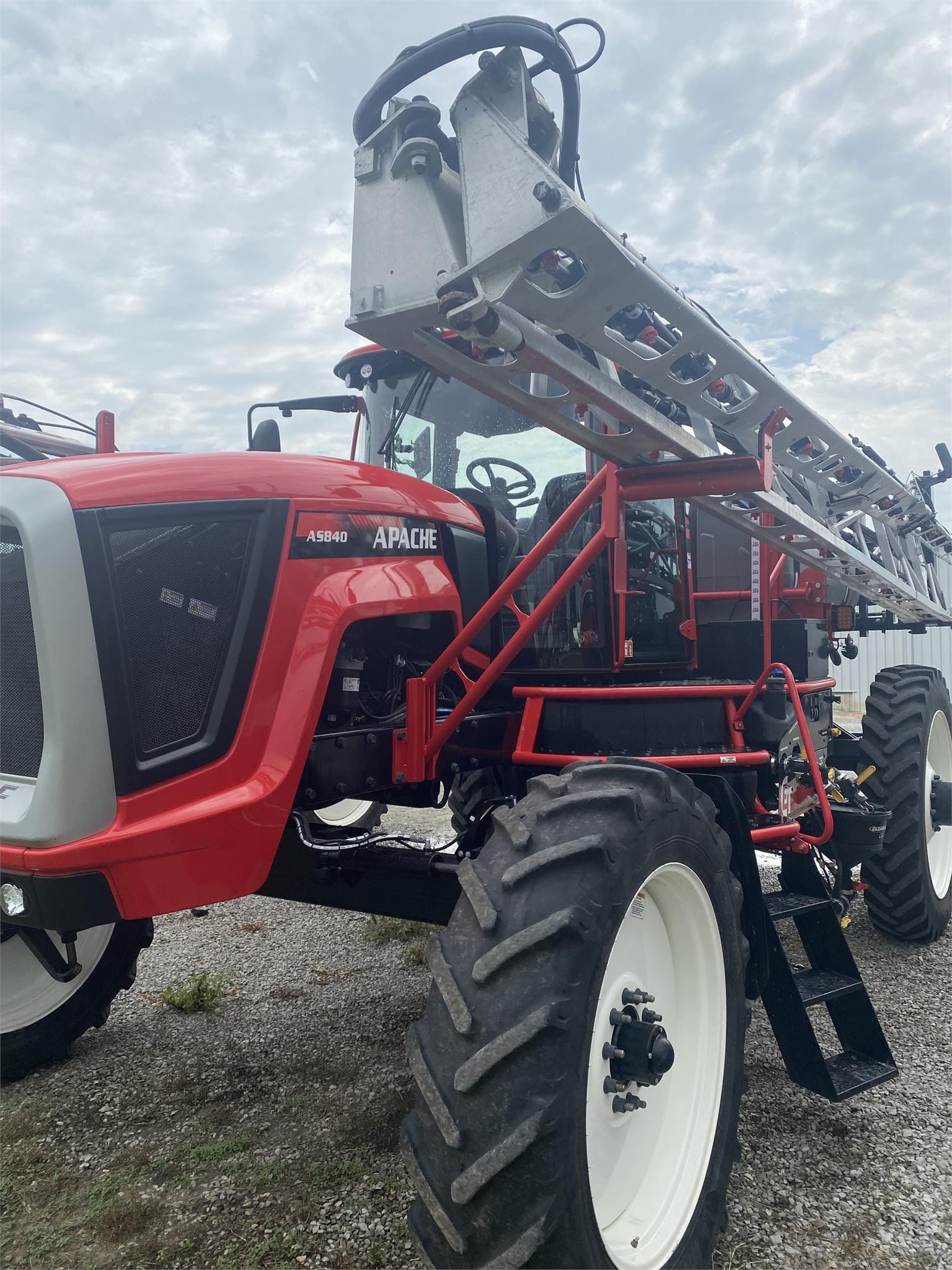 Main image Apache AS840