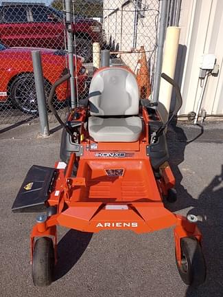 Image of Ariens Ikon XD42 equipment image 2