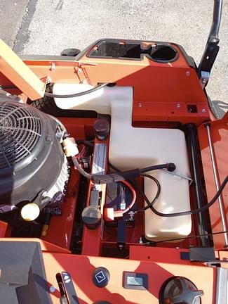 Image of Ariens Ikon XD42 equipment image 1