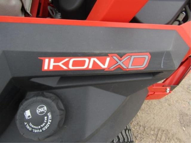 Image of Ariens Ikon XD52 equipment image 2