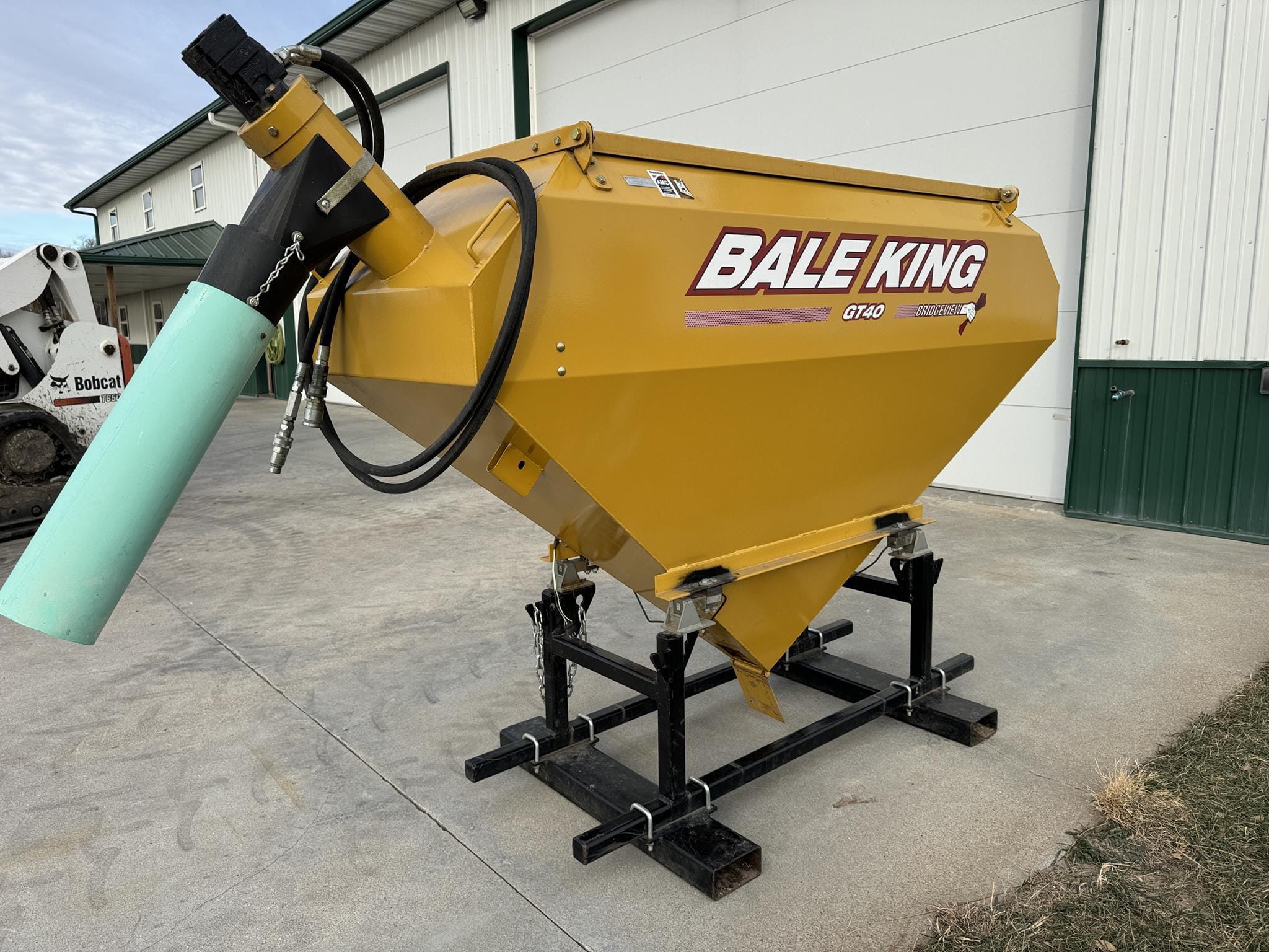 Main image Bale King GT40