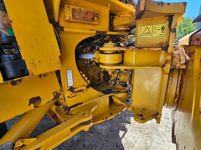 Image of Bell B40E equipment image 4