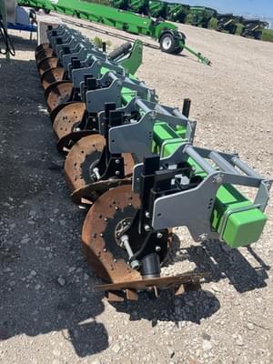 2020 Besler 20830R Image