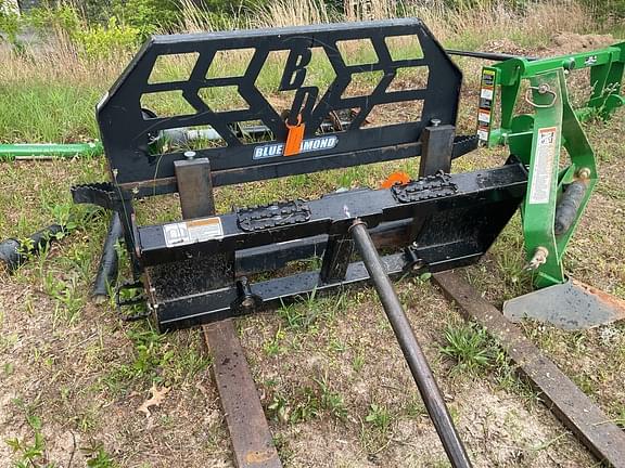 Image of Blue Diamond Pallet Forks Image 0