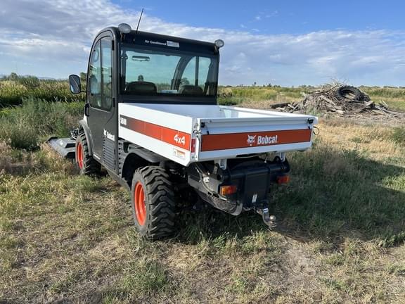 Image of Bobcat Toolcat 5600 equipment image 2