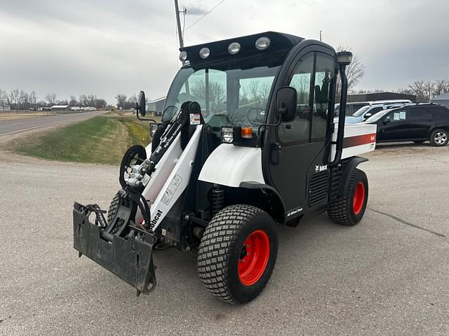 Image of Bobcat Toolcat 5600 equipment image 4