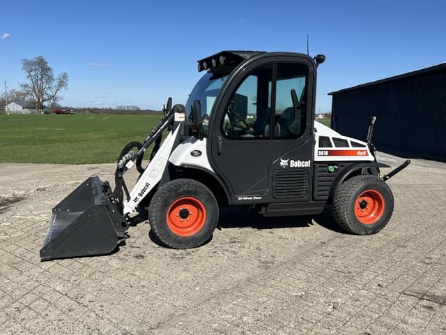 Image of Bobcat Toolcat 5610 equipment image 2
