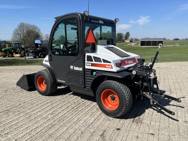 Image of Bobcat Toolcat 5610 equipment image 4