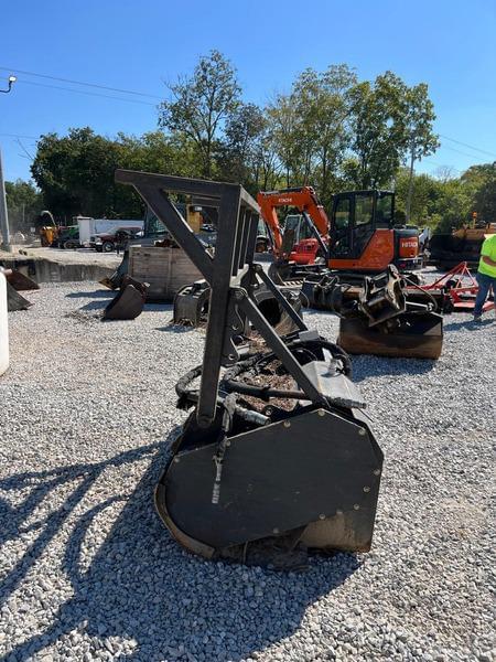 Image of Bobcat FRC60 equipment image 1