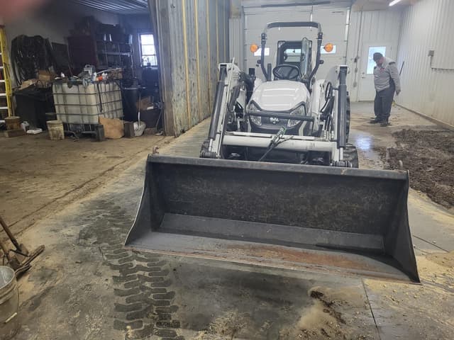 Image of Bobcat CT4058 equipment image 2